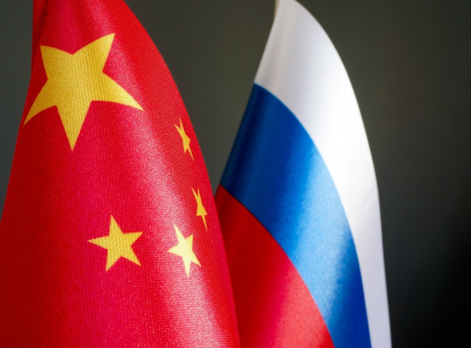 Kina: Imamo pravo da vodimo trgovinu sa Rusijom,