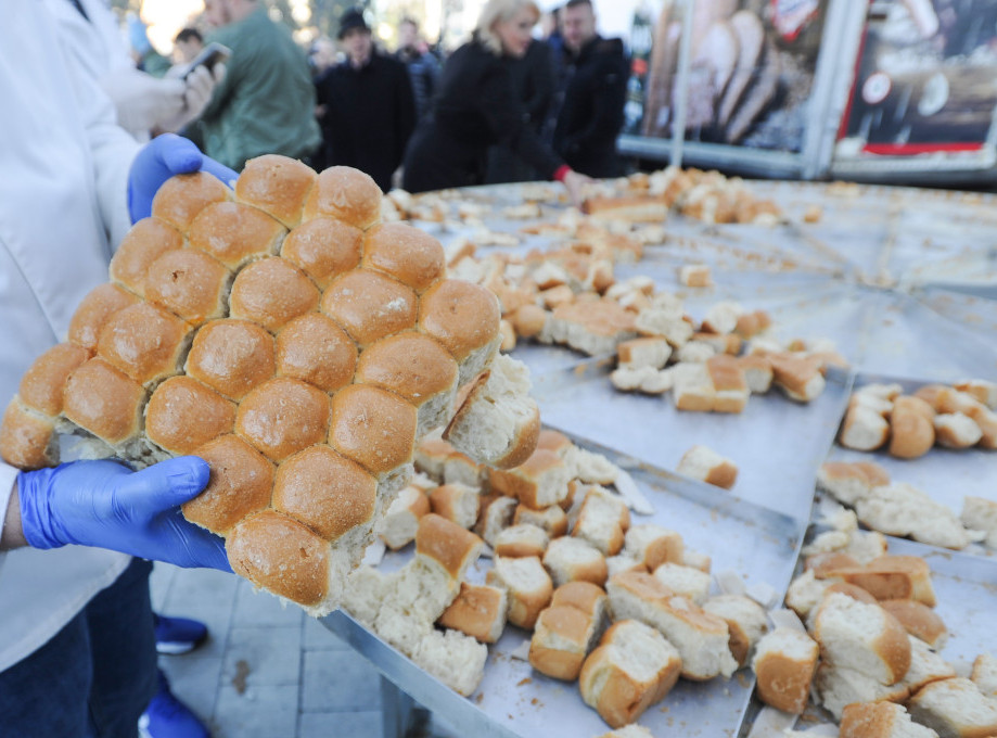 Festival božićnog kolača "Česnica" održava se 21. decembra u Zrenjaninu