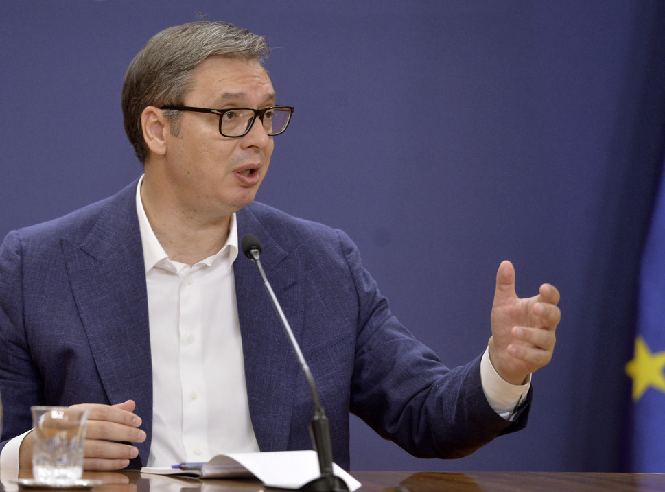 Vucic: Pro-government rally no whim, elections a realistic option