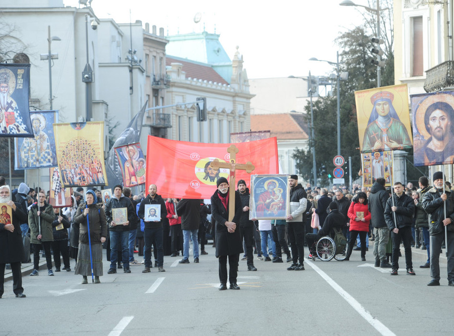 U Beogradu održana Litija za KiM, povorka prošetala od Patrijaršije do Hrama Svetog Save