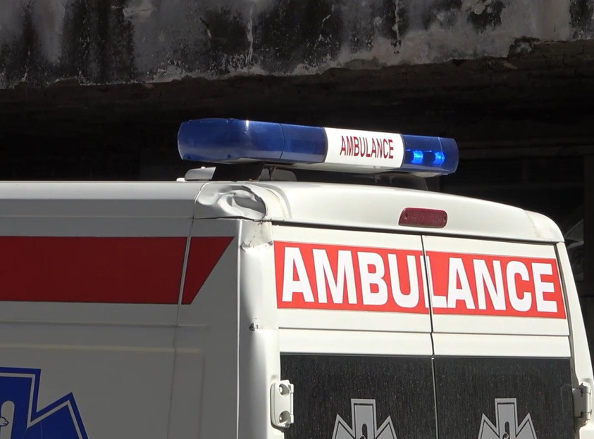 Hitna: U saobraćajnoj nezgodi na Smederevskom putu lakše povređena dva muškarca