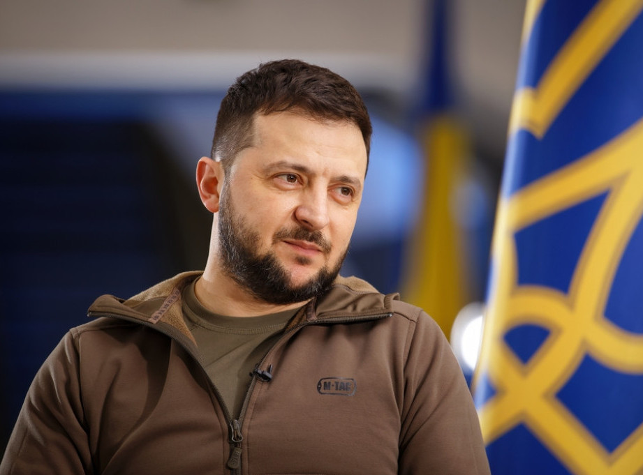 Zelenski: Bog nosi zastavu Ukrajine na ramenima