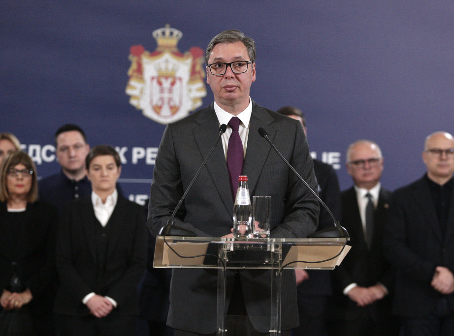 Vučić: Pooštravamo uslove za držanje oružja, razoružaćemo Srbiju