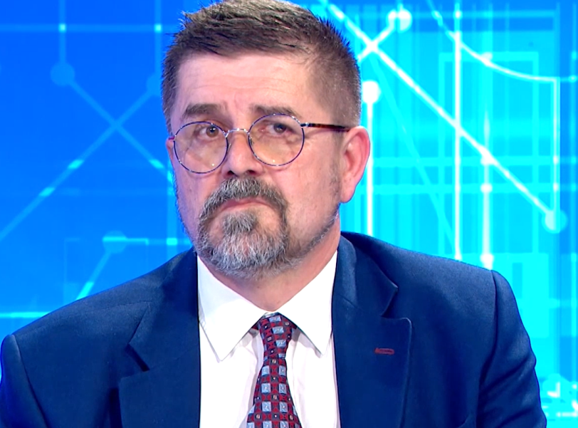 Advokat Predrag Savić: Velika odgovornost na predstavnicima najvećih sila da obuzdaju Kurtija