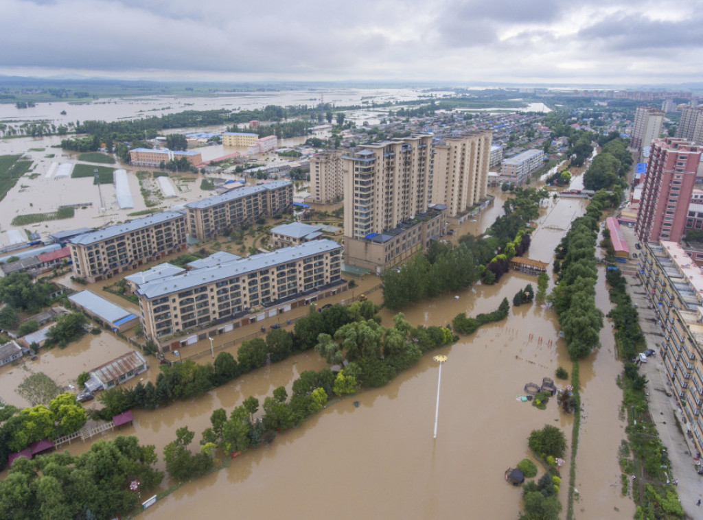 Zbog kiša na severoistoku Kine hiljade ljudi evakuisano, ima mnogo nastradalih i nestalih