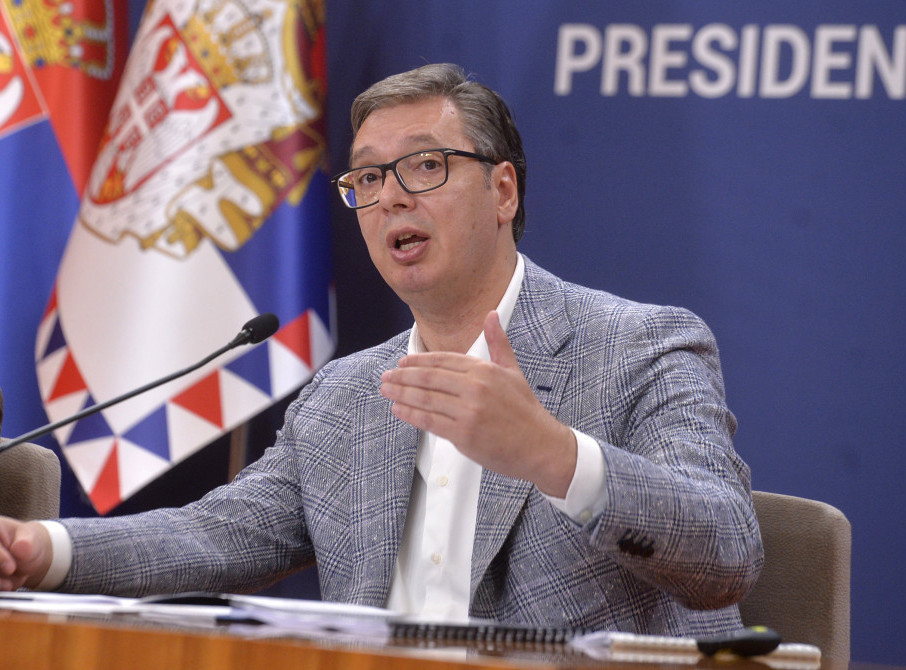 Vučić: Od pisanja stranih medija važniji je oporavak puteva kod Priboja