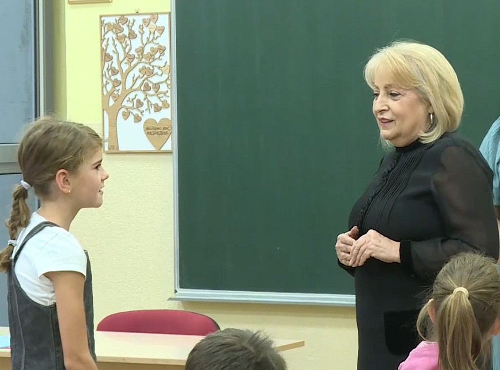 Đukić Dejanović: Učitelji iz dece iznedrili smisao za toplinu prema drugu i školi