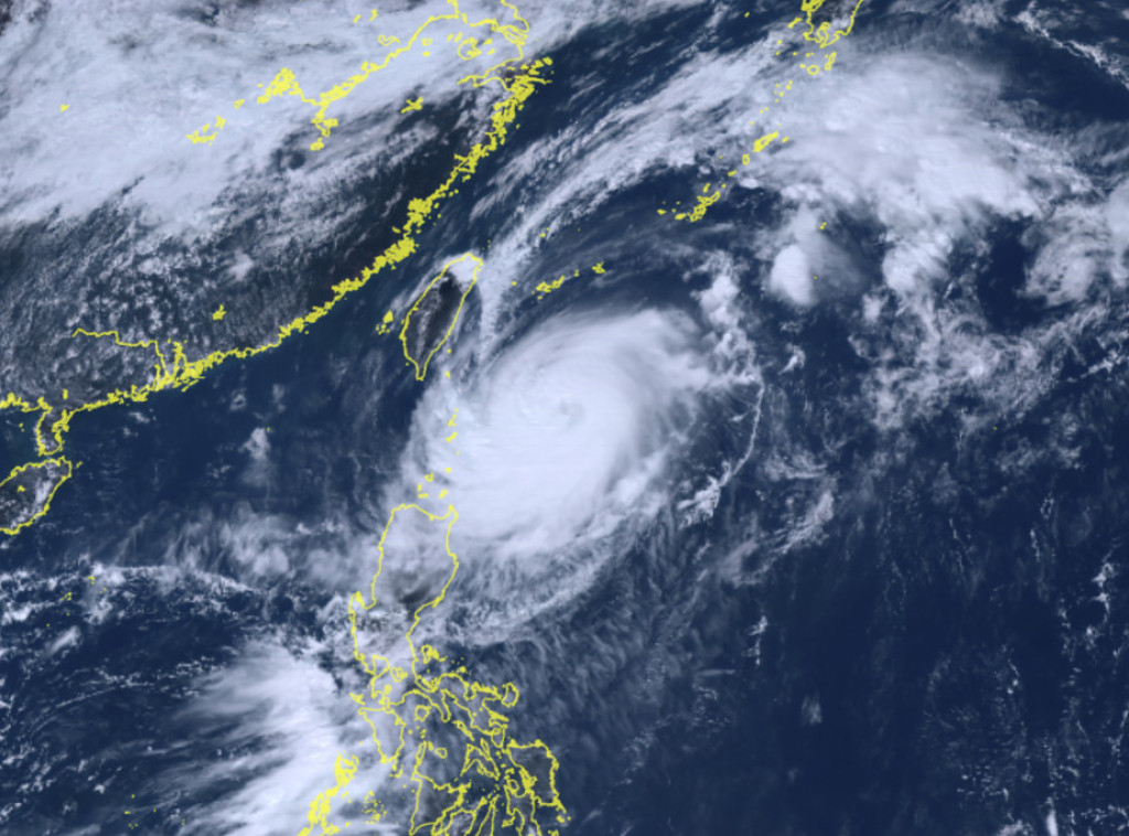Tajvan: Tajfun Koinu pogodio je jug ostrva, jedna osoba je poginula, a više od 300 je povređeno