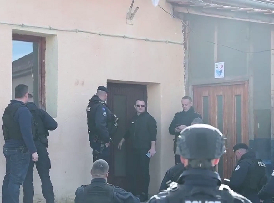 Sedam osoba privedeno tokom upada tzv. kosovske policije u opštine u Metohiji