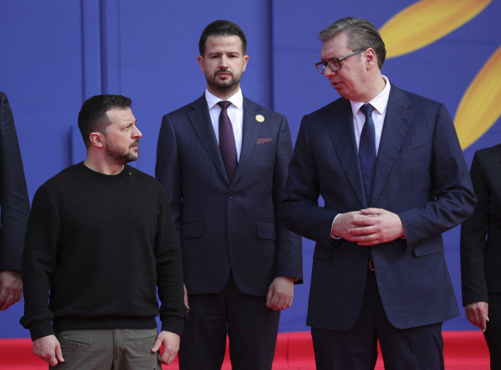Vučić u Tirani: Samo dijalog i diplomatska rešenja mogu dovesti do mira