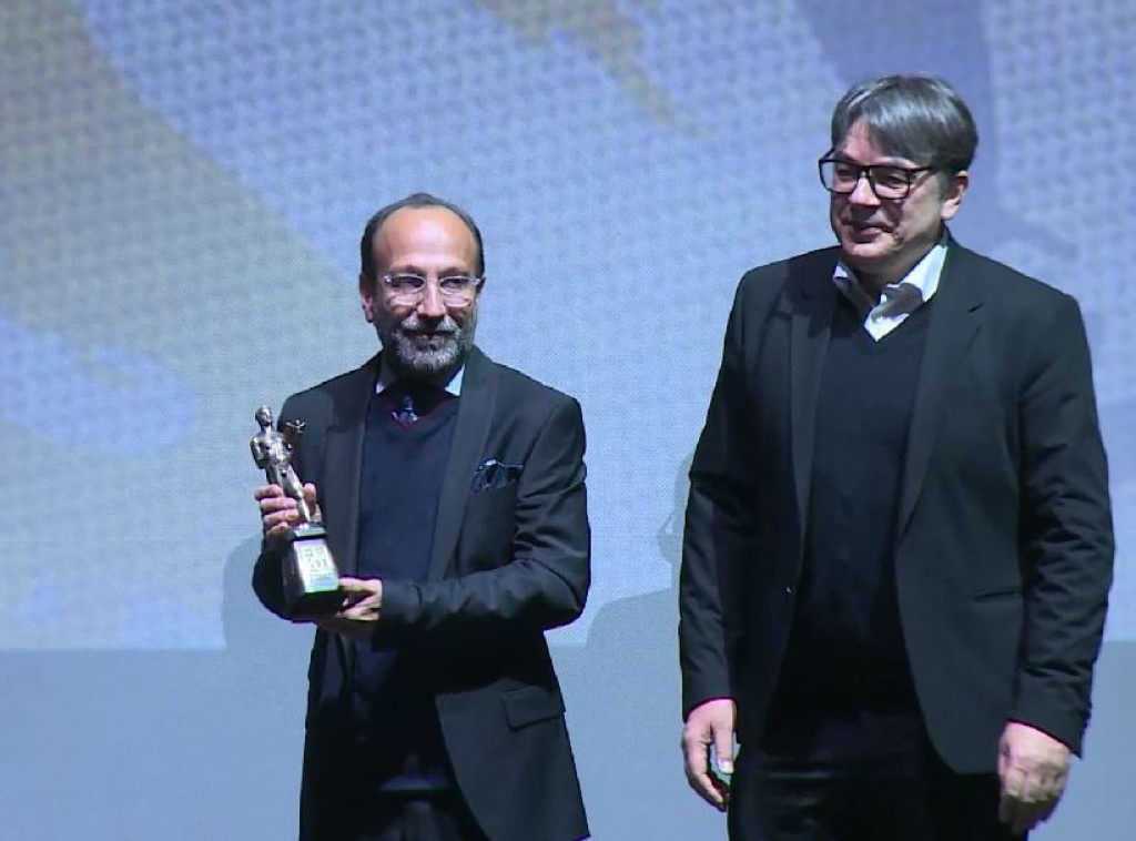 Iranski reditelj Asgar Farhadi primio nagradu "Beogradski pobednik" na 52. FEST-u