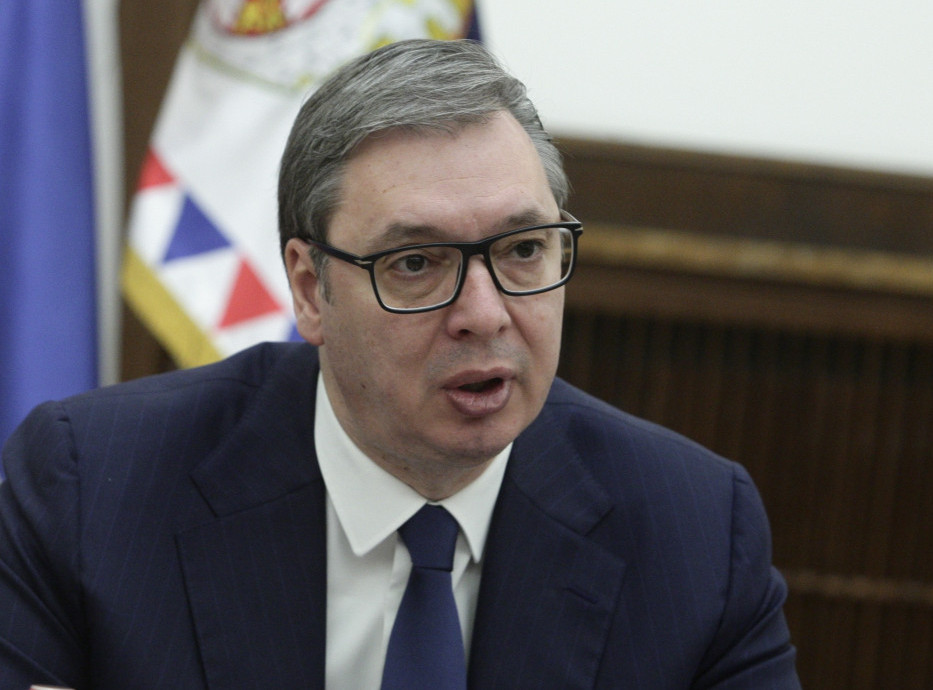 Vucic receives Serbian patriarch, bishops and Dodik