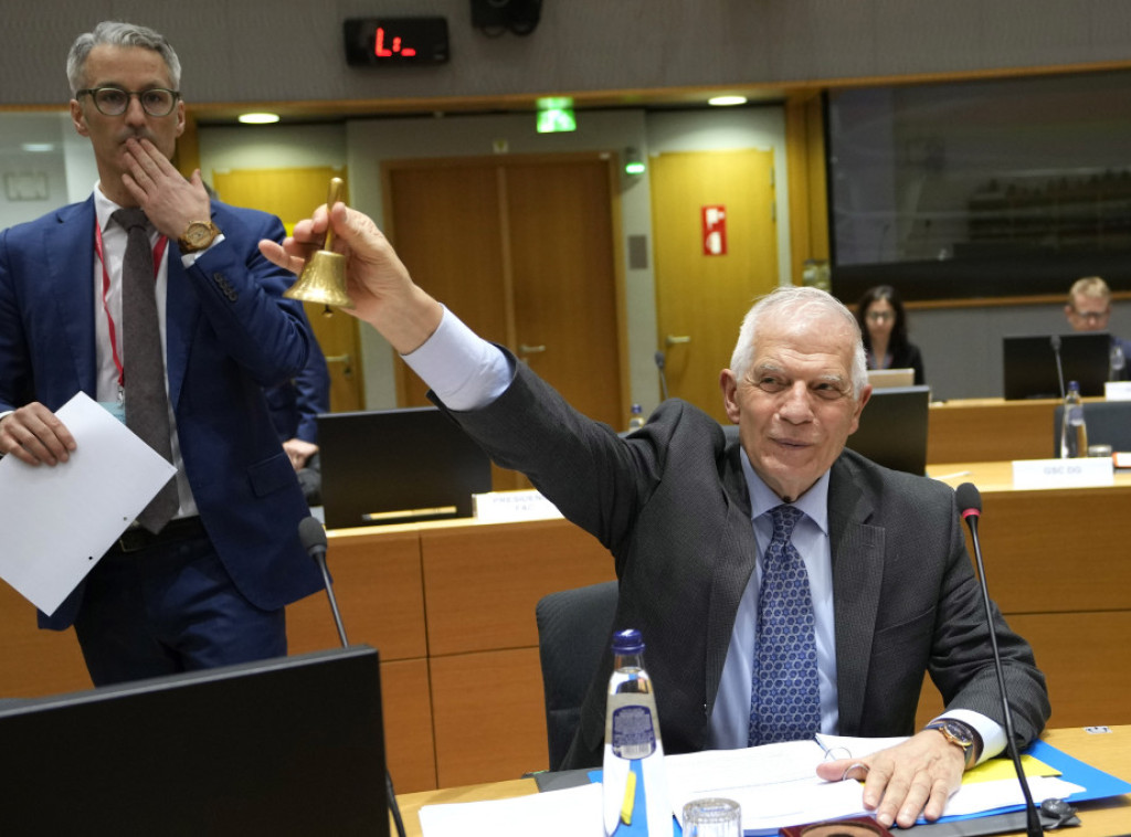 Žozep Borelj: Savet ministara spoljnih poslova odobrio moj predlog o pomoći Ukrajini, EU ispunjava svoje reči
