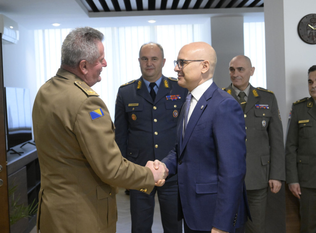 Vucevic meets with Bosnia and Herzegovina army chief