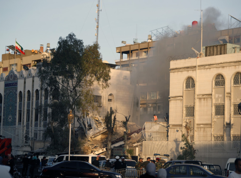 Šest osoba ubijeno u napadu na zgradu u blizini iranske ambasade u Damasku