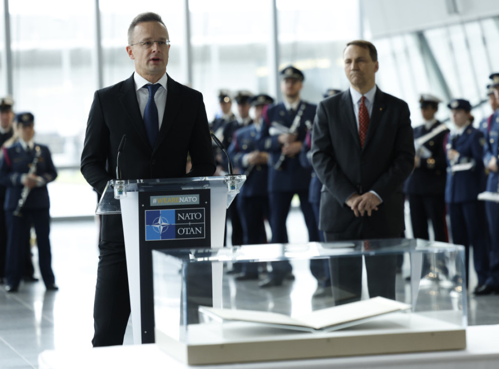 Sijarto: Mađarska je ponosna i pouzdana članica NATO