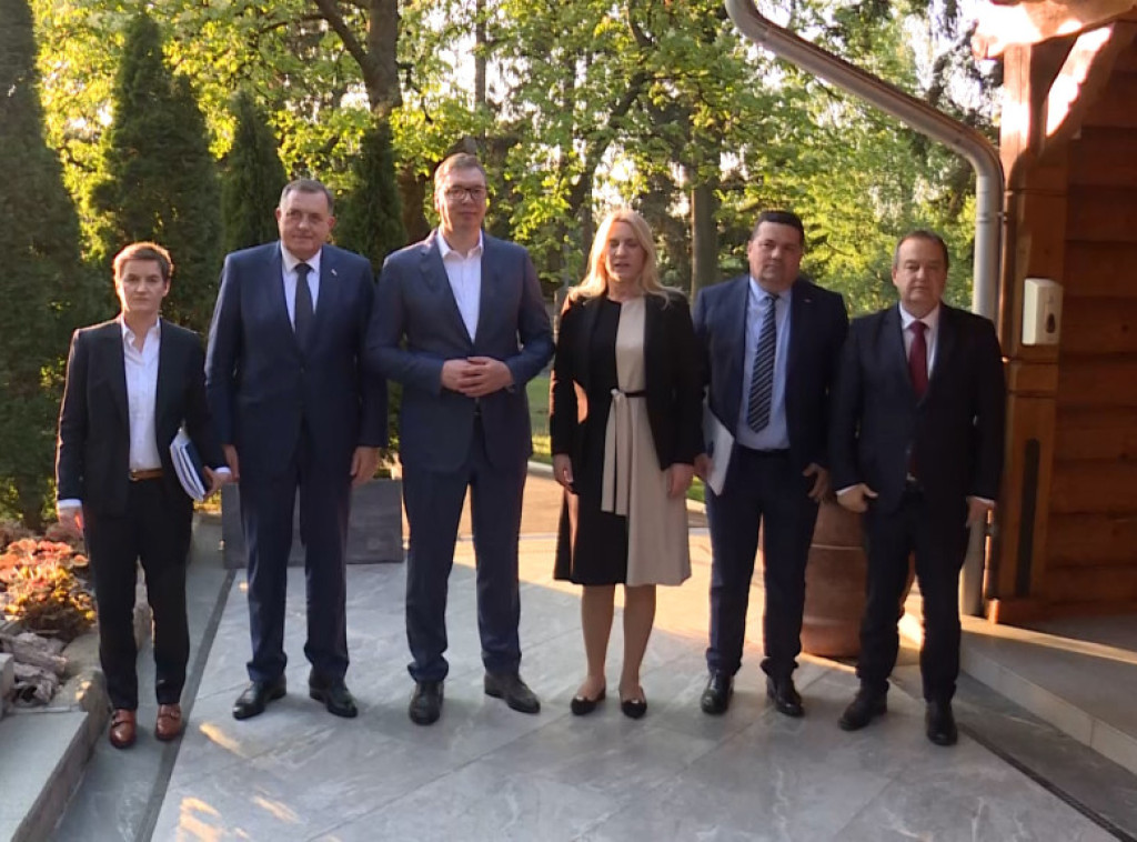 Vucic, Brnabic and Dacic meet with Dodik, Cvijanovic and Stevandic