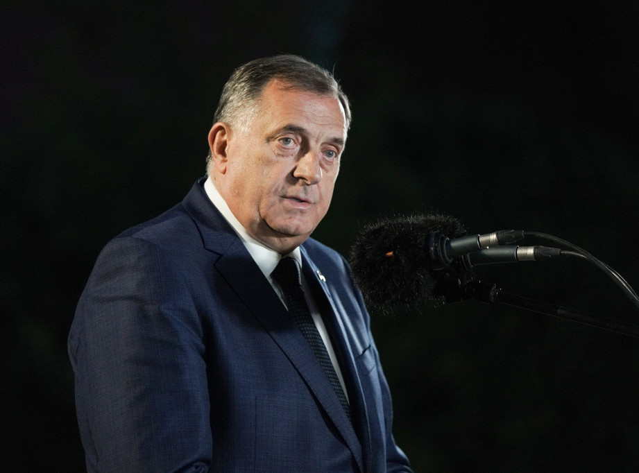 Dodik: Pet milijardi ljudi u svetu neće stati iza rezolucije o Srebrenici