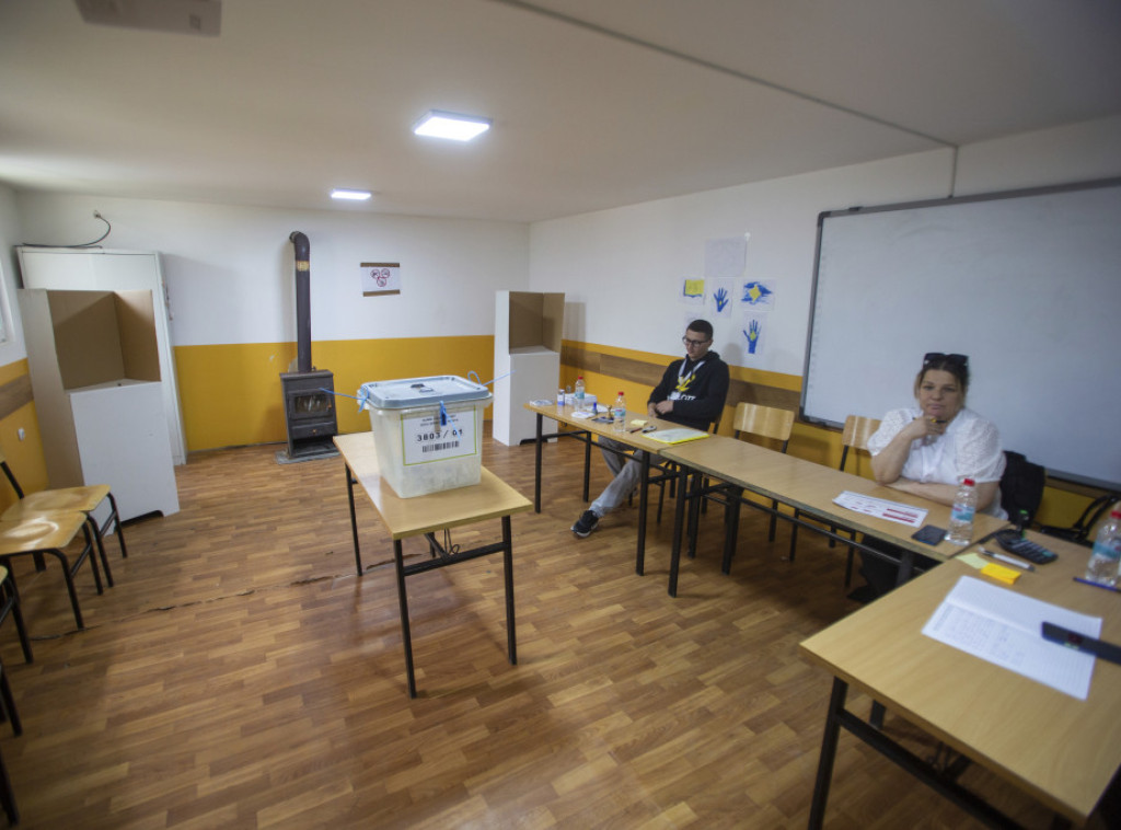 Priština tvrdi da Srbi nisu iskoristili priliku da glasaju na referendumu