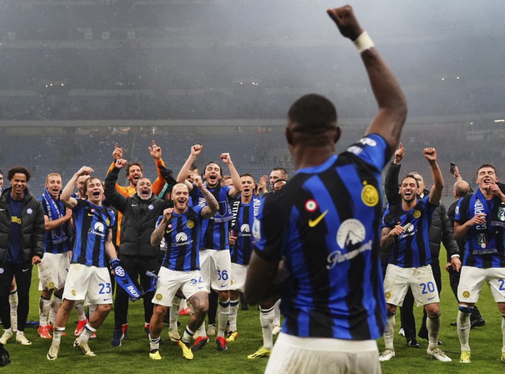 Fudbaleri Intera pobedili Milan i osvojili jubilarni 20. Skudeto