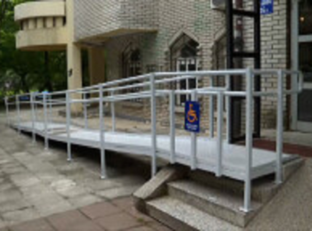 Nastavlja se akcija besplatnog postavljanja rampi "Beograd bez barijera"