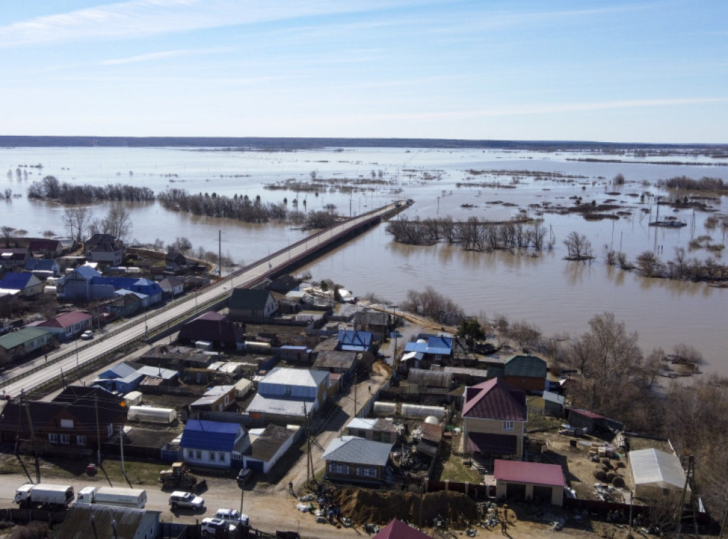 Evakuacija dva sela u Tjumenu u Rusiji zbog poplava, u Udmurtiji stabilno