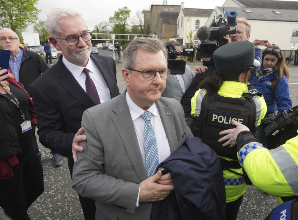 Počelo suđenje zbog optužbe za silovanje irskom političaru Džefriju Donaldsonu