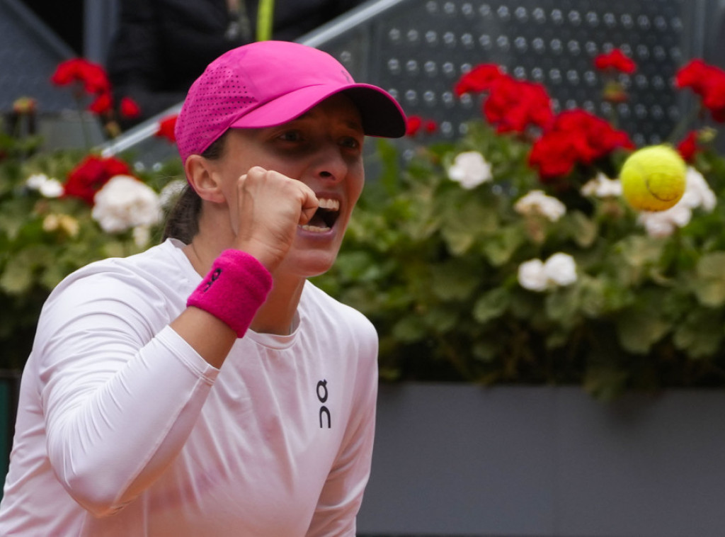 Poljska teniserka Iga Švjontek prva polufinalistkinja turnira u Madridu