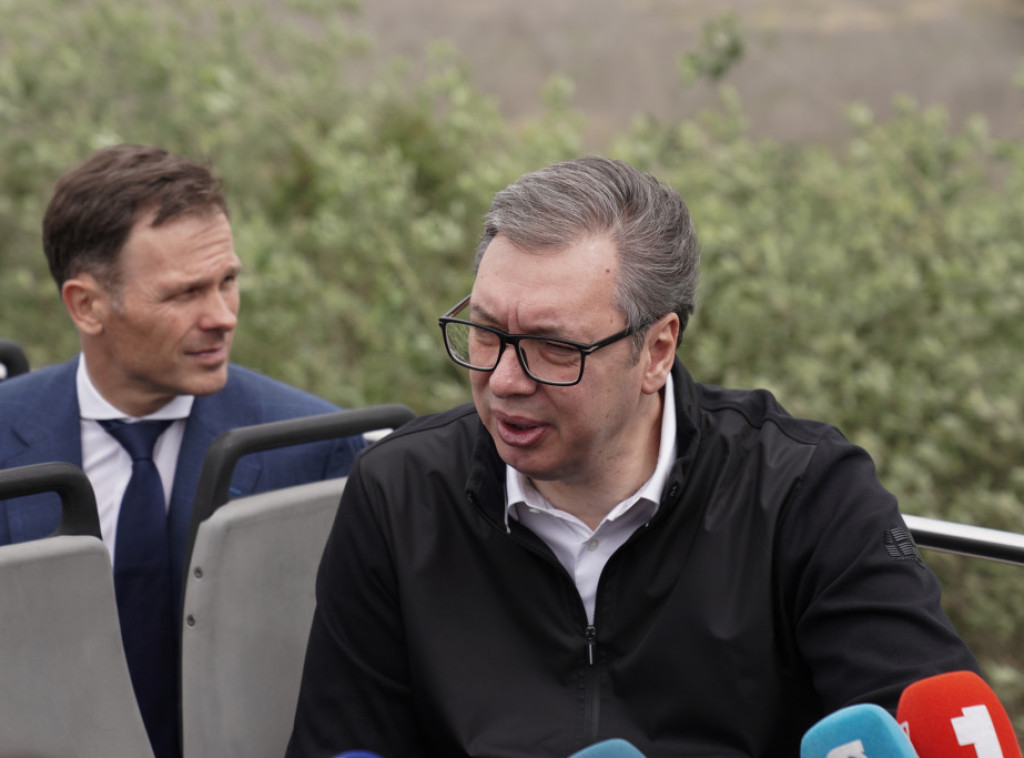 Vučić: Nama niko ne pravi vladu mejlom, Srbija je nezavisna zemlja