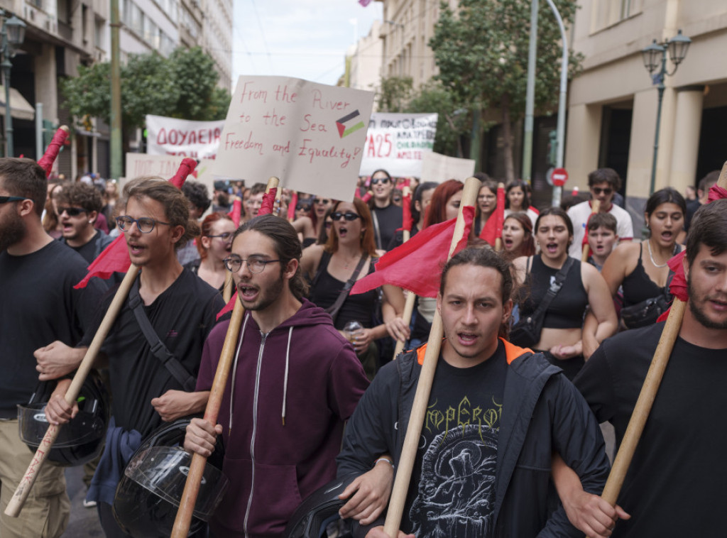 Grčka: Radnici traže veće plate na prvomajskom protestu
