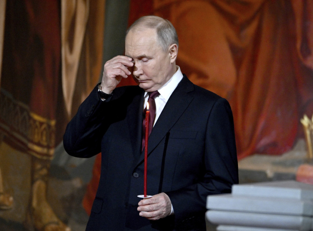 Vladimir Putin stigao na Vaskršnju službu u Sabornom hramu Hrista Spasitelja u Moskvi