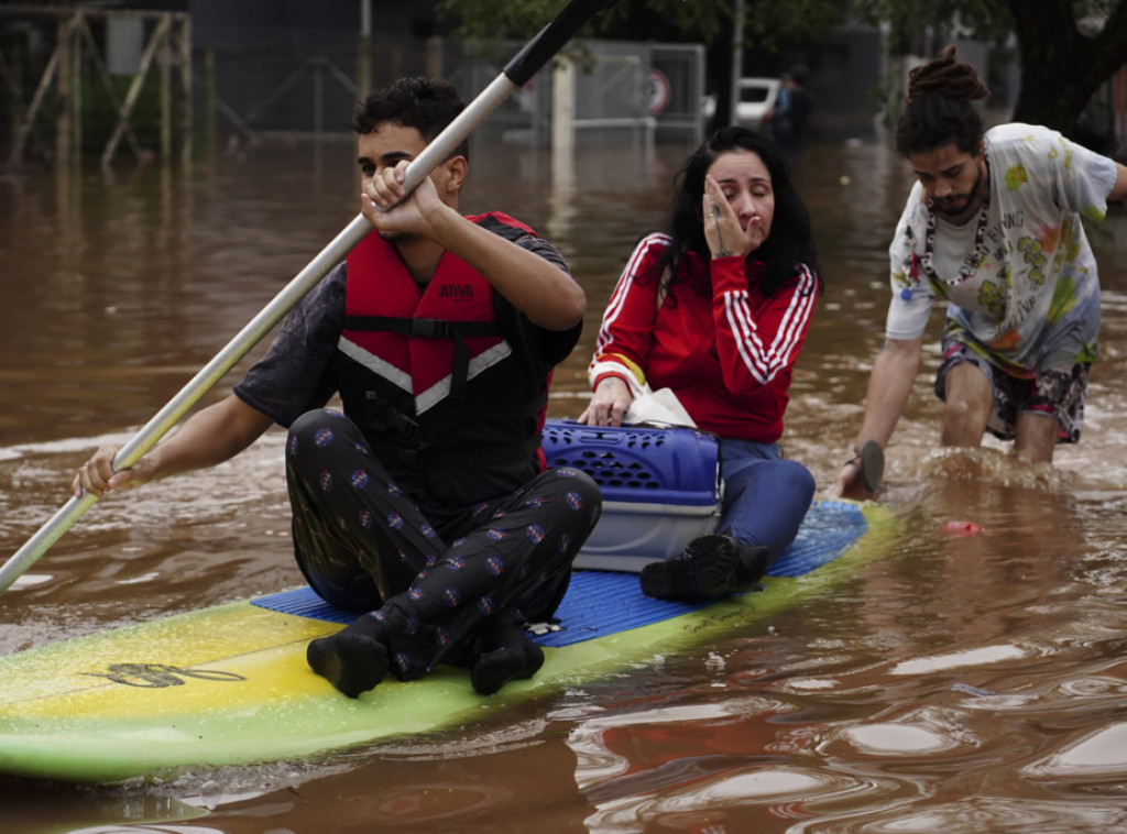 Broj poginulih u poplavama u Brazilu povećao se na 75, 103 osobe se vode kao nestale