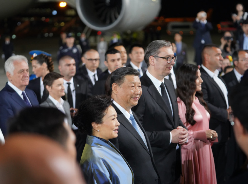 Kineski predsednik Si Đinping doputovao u Beograd, dočekao ga Aleksandar Vučić
