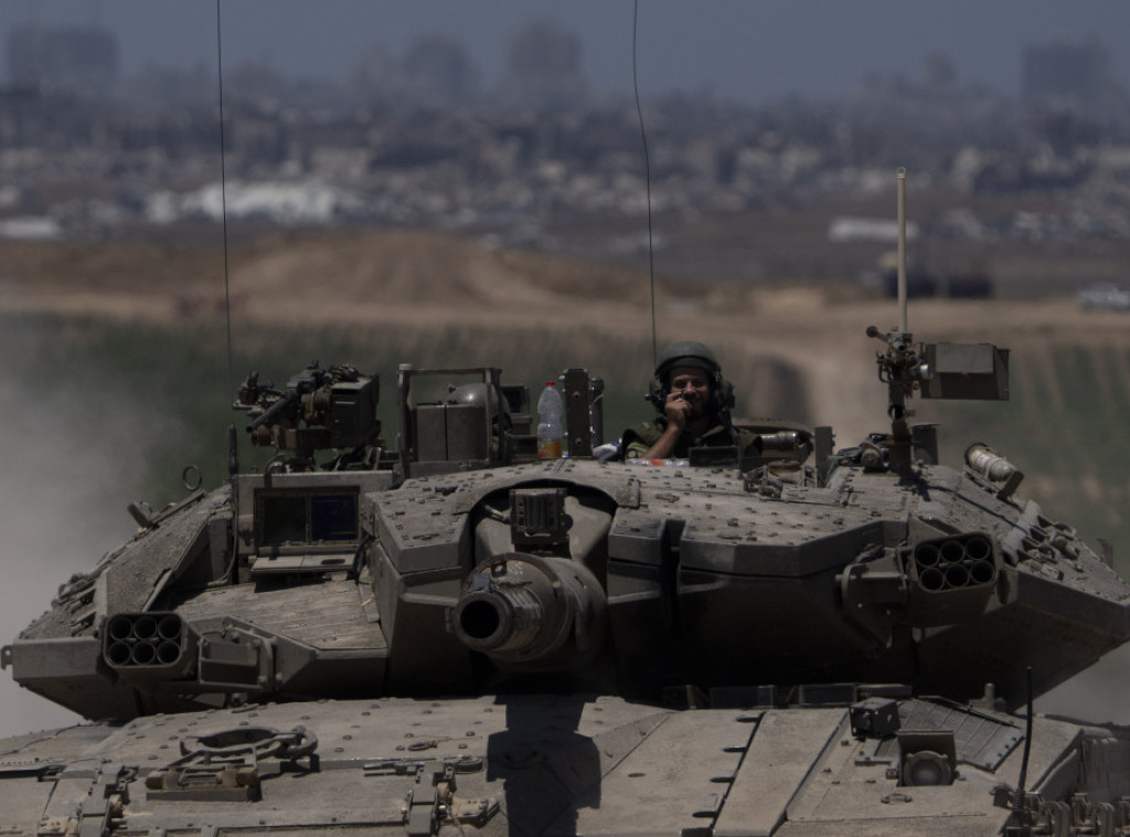 Crveni polumesec: Više od 15.000 dece ubijeno u izraelskim napadima na Gazu