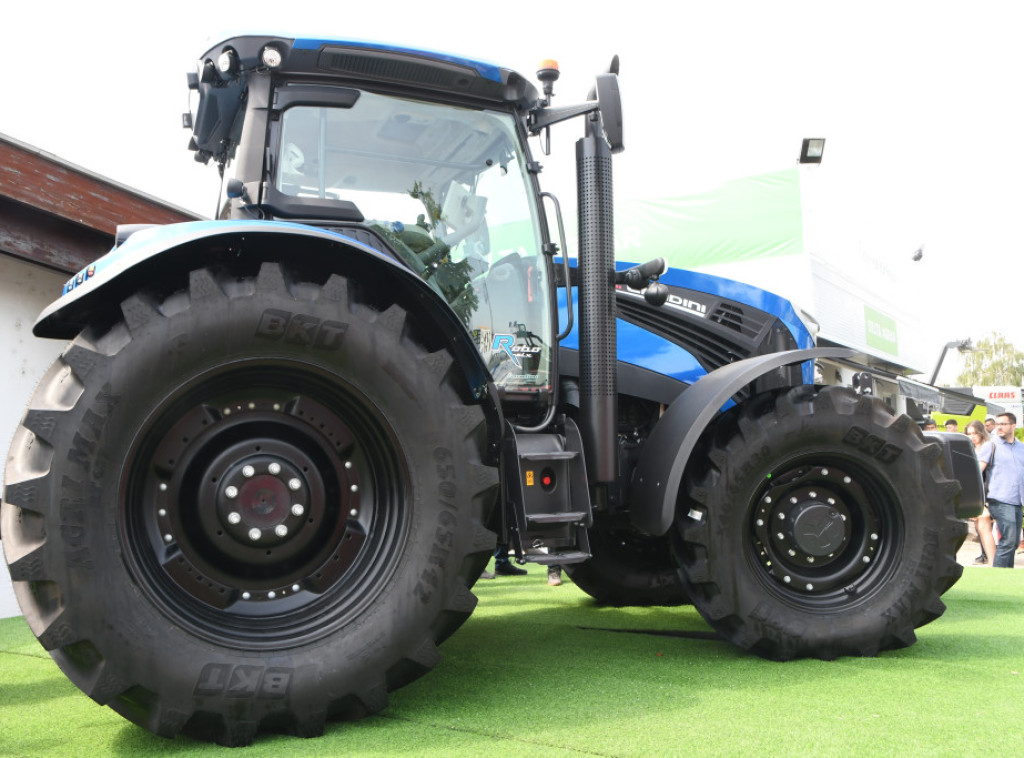 Delta Agrar predstavio najnoviji traktor na Poljoprivrednom sajmu u Novom Sadu