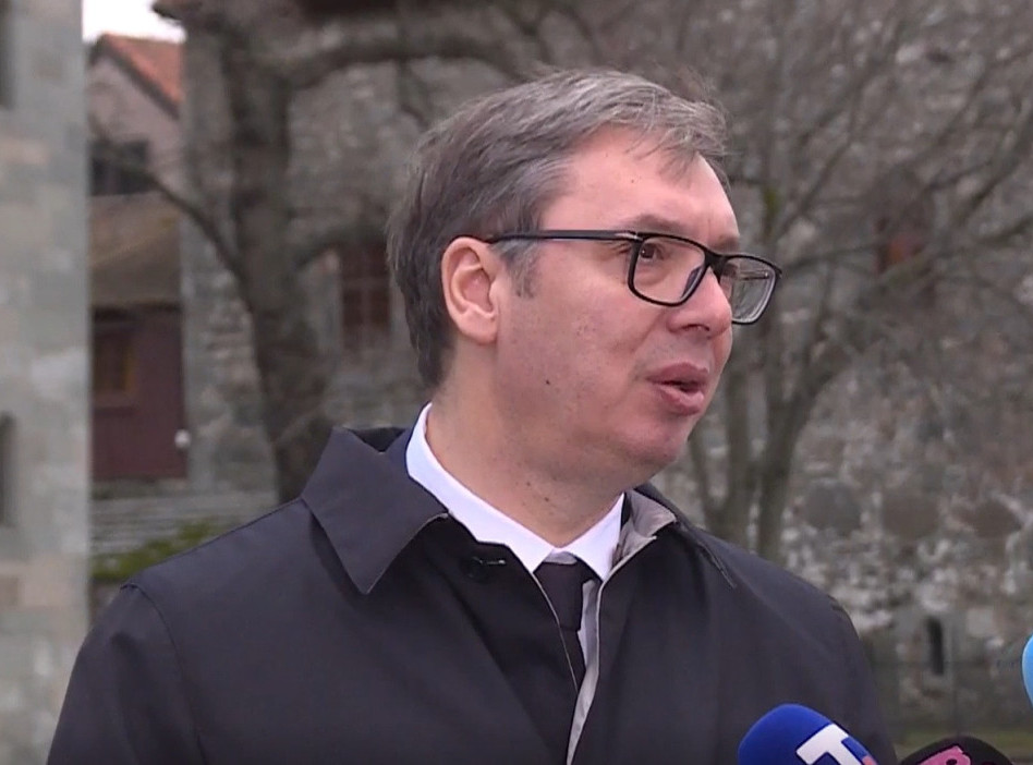 Predsednik Vučić se u Davosu susreo sa premijerom Crne Gore Dritanom Abazovićem