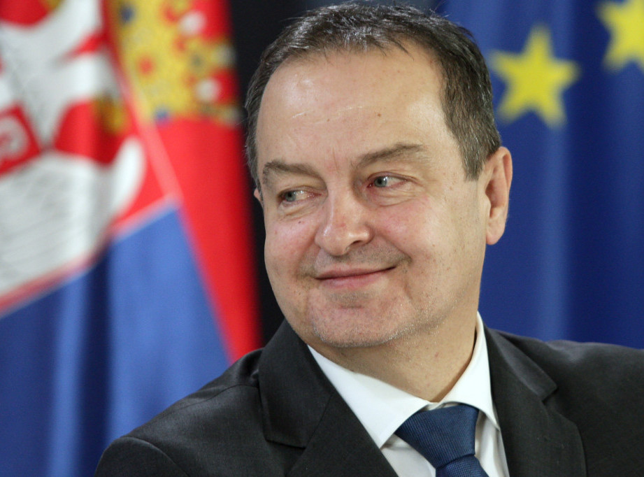 Dačić čestitao šefu diplomatije Kine izbor na dužnost državnog savetnika