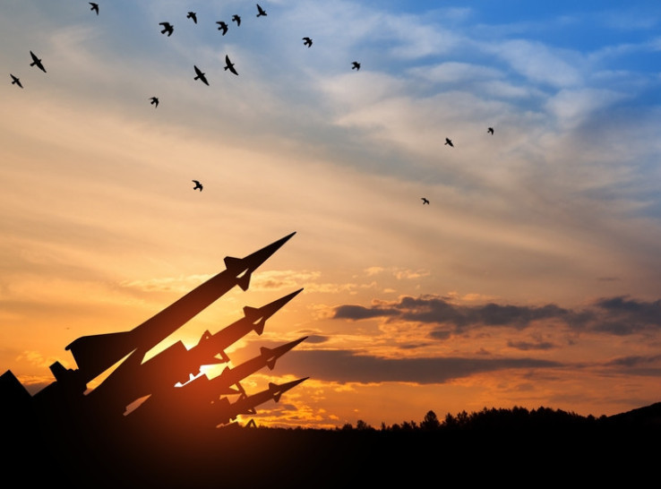 Šin Bet: Dve rakete pale u dvorište Netanjahuove rezidencije u Cezareji