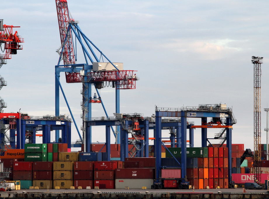 Serbian six-month external goods trade at 33.19 bln euros