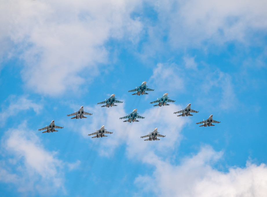 Vazdušno-kosmičke snage Rusije dobile višenamenske lovce Su-35S