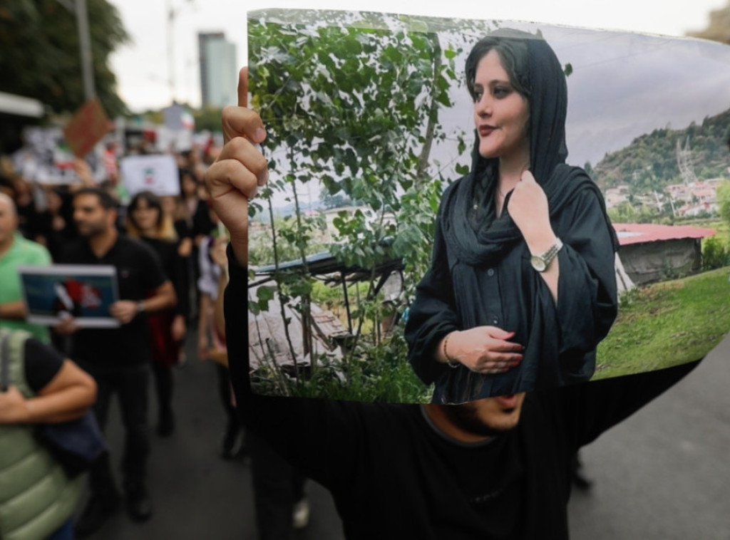 Iranski list: Zbog učestvovanja u protestima, smrtna kazna preti za 24 ljudi