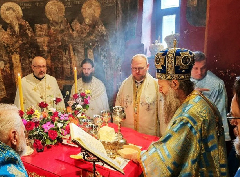 Patrijarh Porfirije bogoslužio u manastiru Gornjak