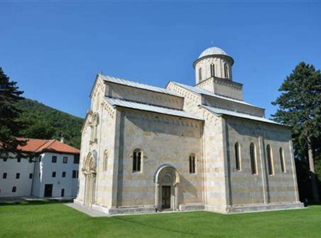 Visoki Dečani: Razočarava ćutanje međunarodnih predstavnika na zabranu posete patrijarha