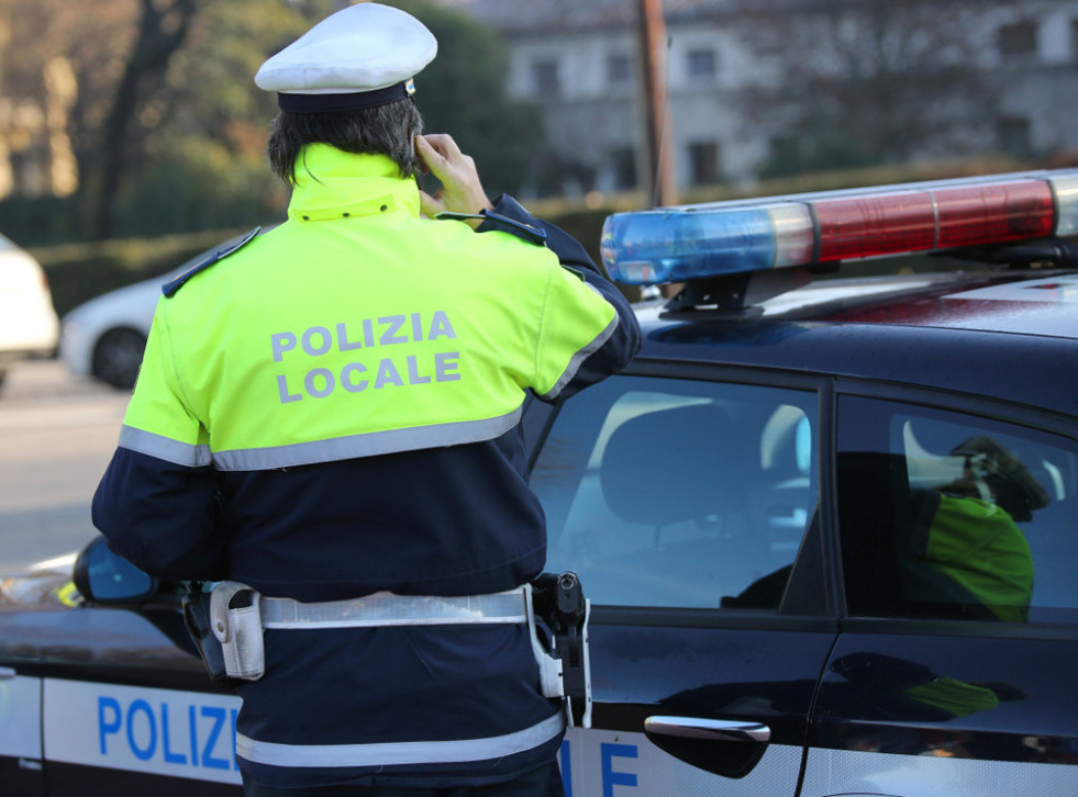 Italija: Više od 100 vozila učestvovalo u dva lančana sudara, stradale tri osobe
