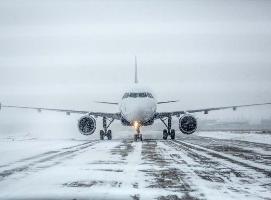 U SAD otkazano skoro 2.000 letova zbog snežne oluje