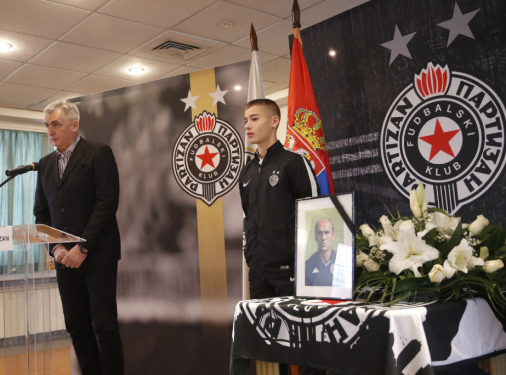Partizan se oprostio od Miodraga Ješića