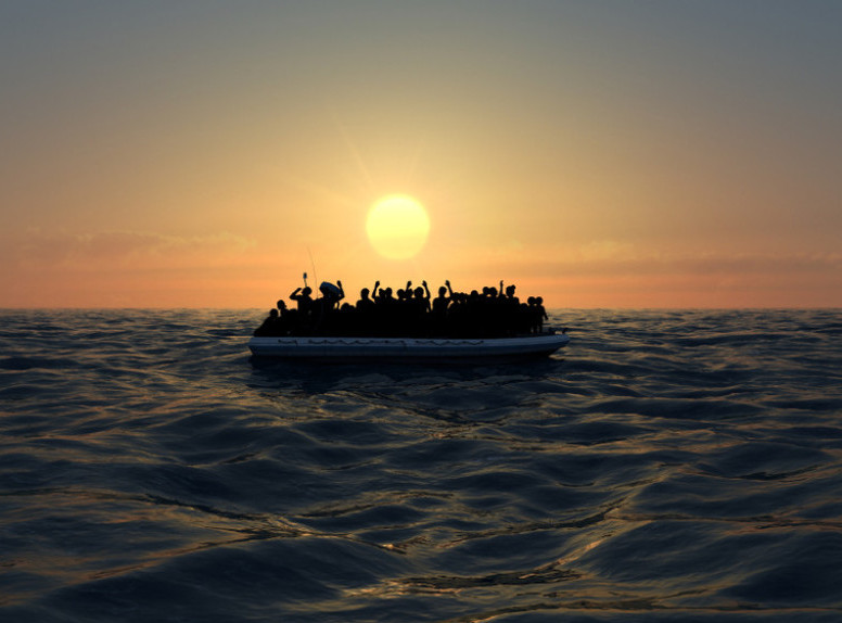 Brod sa 119 migranata i izbeglica stigao u italijansku luku u Toskani