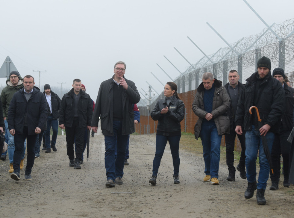 Mađarske službe predstavile Vučiću uređaje za sprečavanje ilegalnih migracija