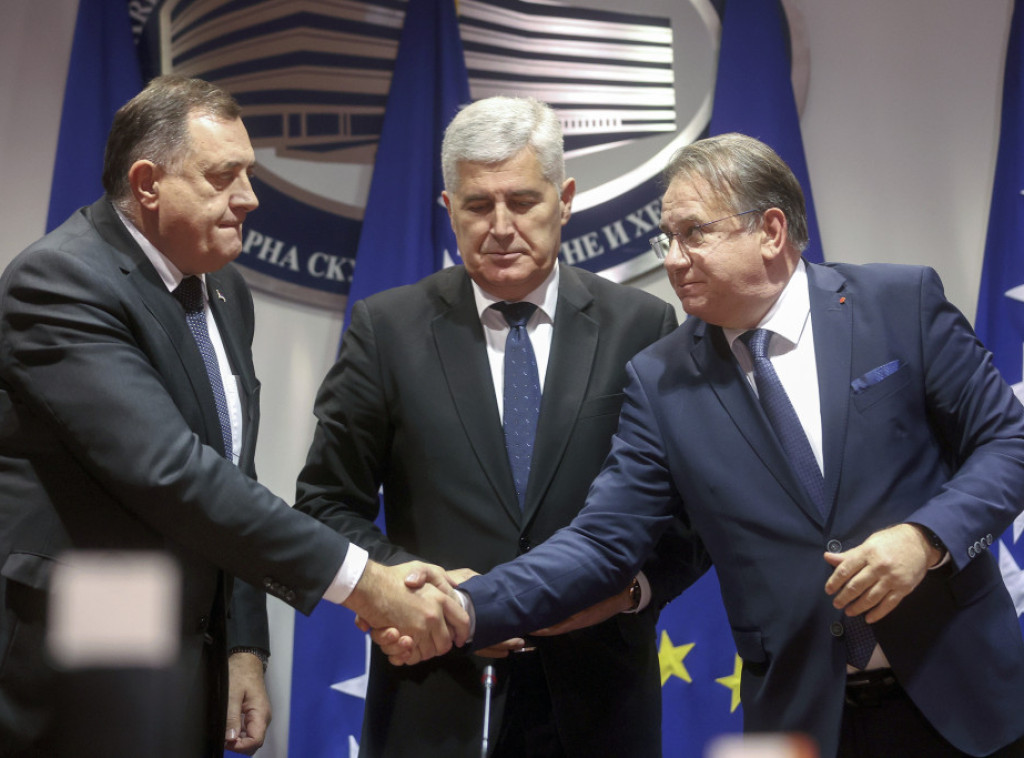 Dodik, Čović i Nikšić potpisali sporazum o načelima izvršne i zakonodavne vlasti u BiH