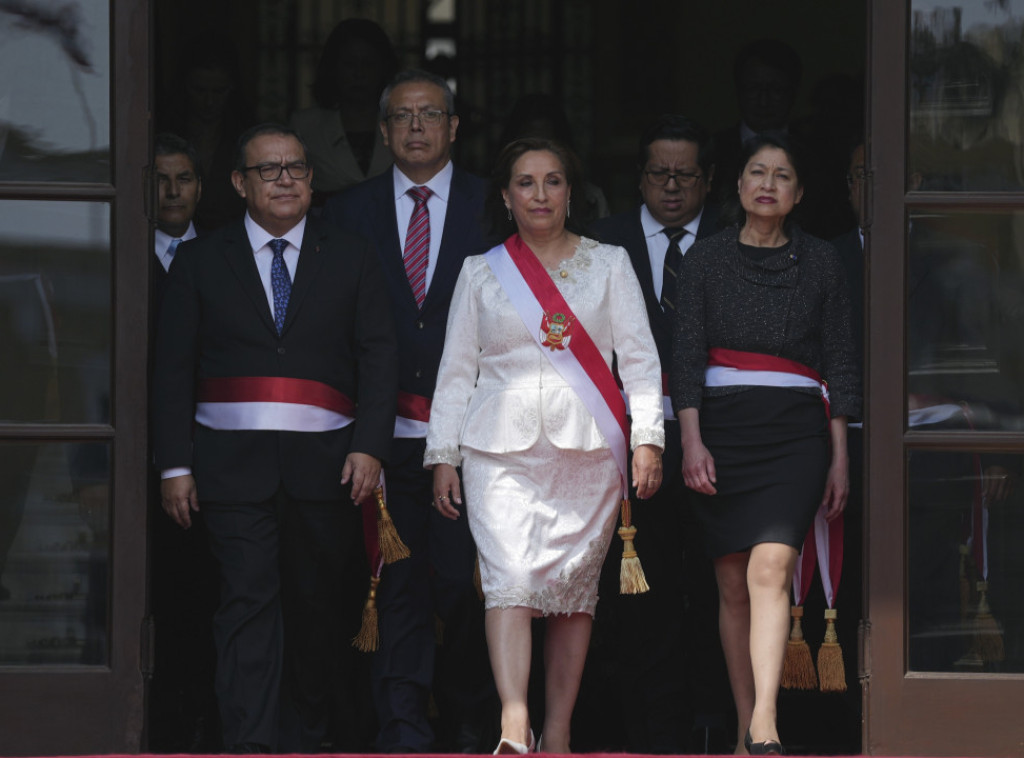 Predsednica Perua Boluarte najavila smenu premijera